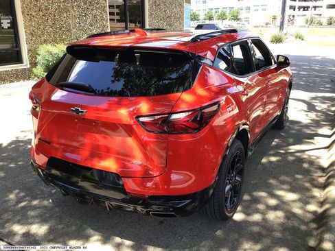 Used 2021 Chevrolet Blazer RS w/ Enhanced Convenience Package FWD image 5