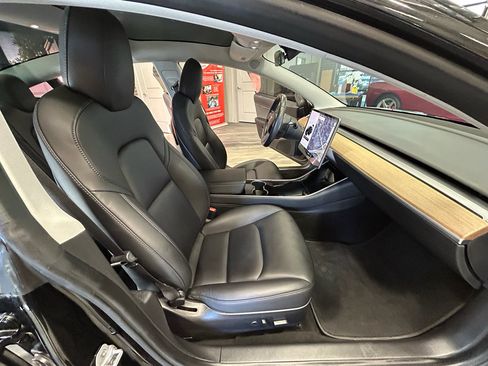 Used 2018 Tesla Model 3 Long Range AWD/4WD image 37