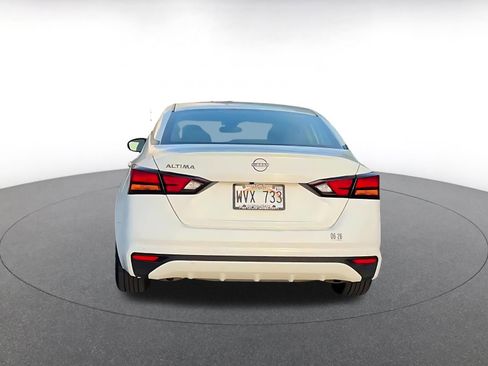 Used 2023 Nissan Altima 2.5 S image 12