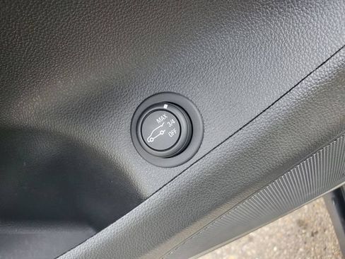 Used 2019 Buick Envision Premium w/ Driver Confidence Package AWD/4WD image 13