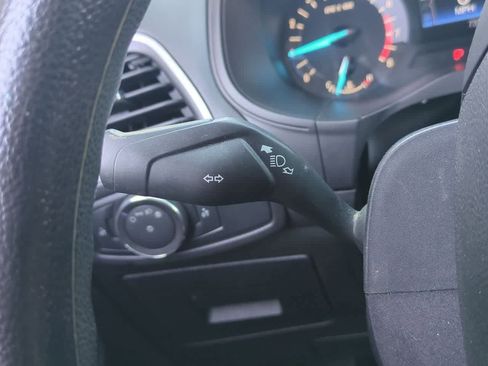 Used 2017 Ford Edge SE AWD/4WD image 25