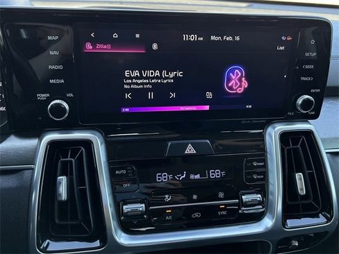 Used 2021 Kia Sorento SX image 19