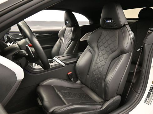 Used 2025 BMW M8 Competition image 5