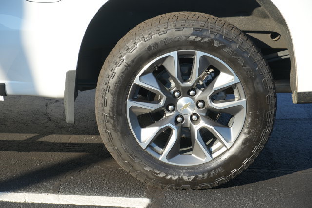 Used 2025 Chevrolet Silverado 1500 LT AWD/4WD image 13