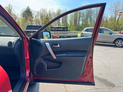 Used 2008 Nissan Rogue SL w/ Premium Pkg image 13