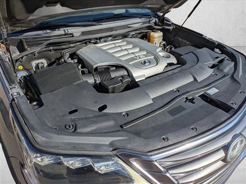 Used 2017 Lexus LX 570 4WD w/ Luxury Package image 26