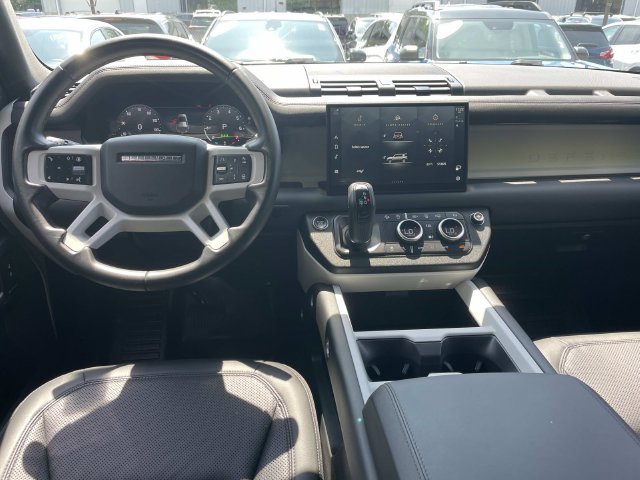 Used 2025 Land Rover Defender 110 S AWD/4WD image 14