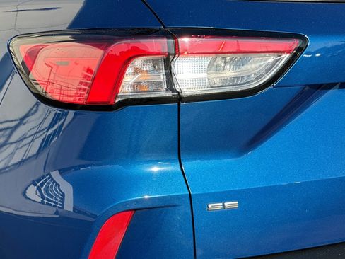 Certified 2022 Ford Escape SE w/ SE Sport Appearance Package image 26