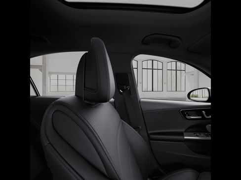 Certified 2025 Mercedes-Benz C 300 4MATIC Sedan image 43