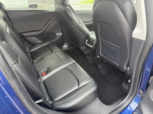 Used 2021 Tesla Model Y 2WD image 21