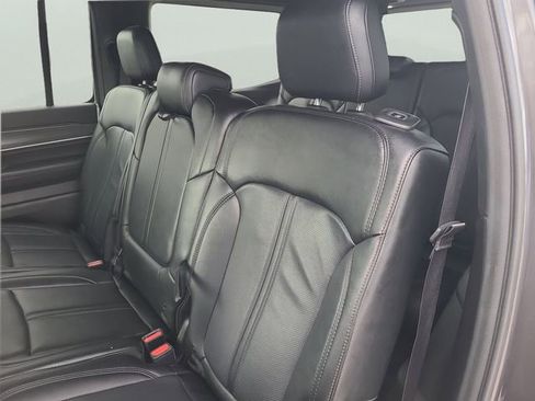 Used 2024 Jeep Wagoneer Series II w/ Flexible Seating Group RWD image 13