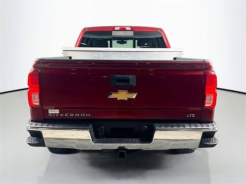 Used 2018 Chevrolet Silverado 1500 LTZ image 6