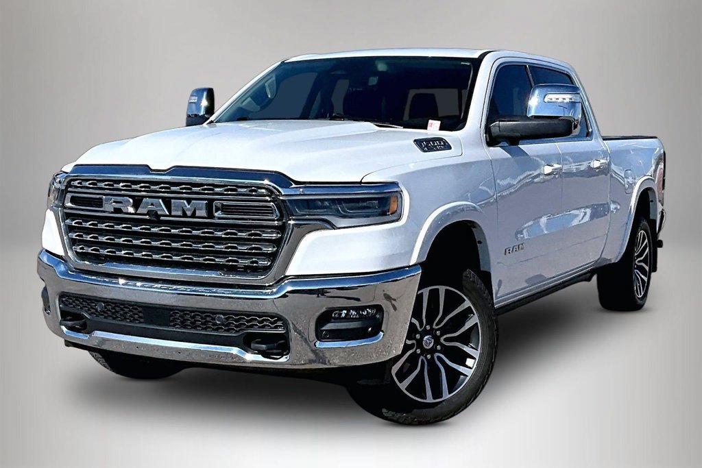 Used 2025 RAM 1500 Limited w/ Off Road Group AWD/4WD image 3