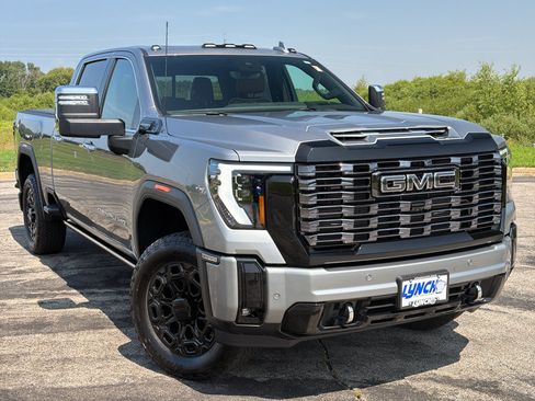 Used 2025 GMC Sierra 2500 Denali Ultimate AWD/4WD image 5