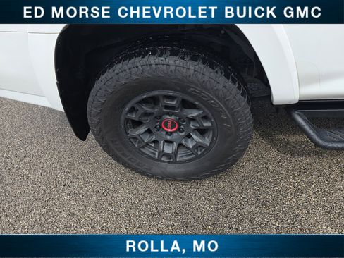 Used 2022 Toyota 4Runner TRD Off-Road Premium image 12