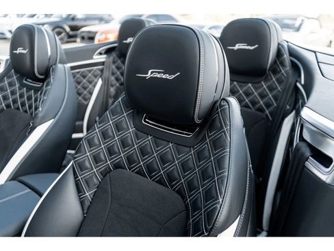 Used 2024 Bentley Continental GT Speed image 28
