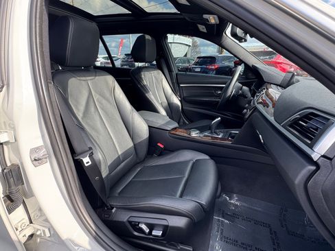 Used 2019 BMW 330i xDrive Wagon w/ Premium Package image 33