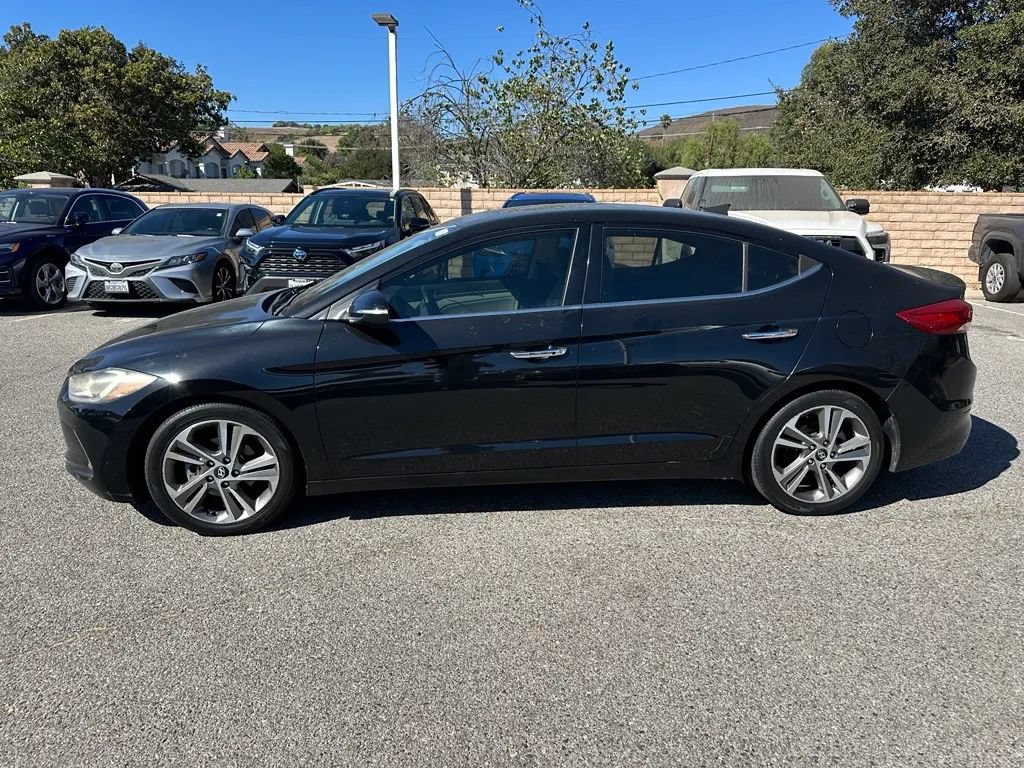 Used 2017 Hyundai Elantra Limited w/ Limited Ultimate Package 05 FWD image 2