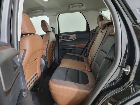 Certified 2025 Ford Bronco Sport Outer Banks w/ Outer Banks Tech Package+ AWD/4WD image 15