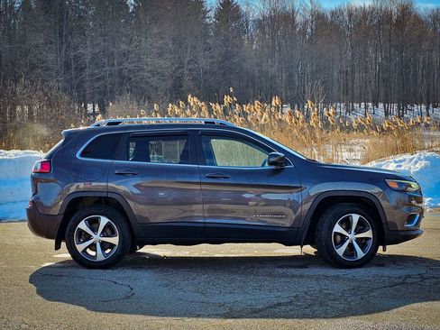 Used 2020 Jeep Cherokee Limited AWD/4WD image 2