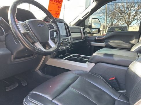 Used 2022 Ford F350 Lariat w/ Lariat Ultimate Package image 19