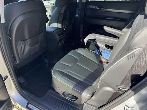 New 2025 Hyundai Palisade Limited FWD image 12