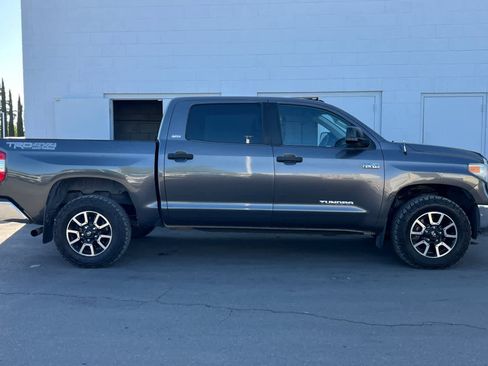 Used 2014 Toyota Tundra SR5 w/ TRD Off Road Package image 9