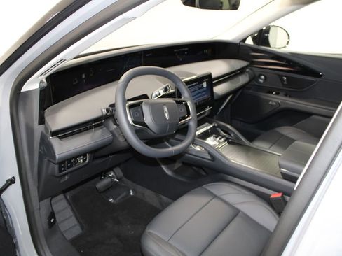 New 2026 Lincoln Nautilus Premier w/ Equipment Group 102A image 22