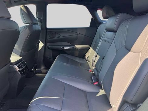 Used 2024 Lexus RX 350 Premium w/ Accessory Package (Z1) AWD/4WD image 15