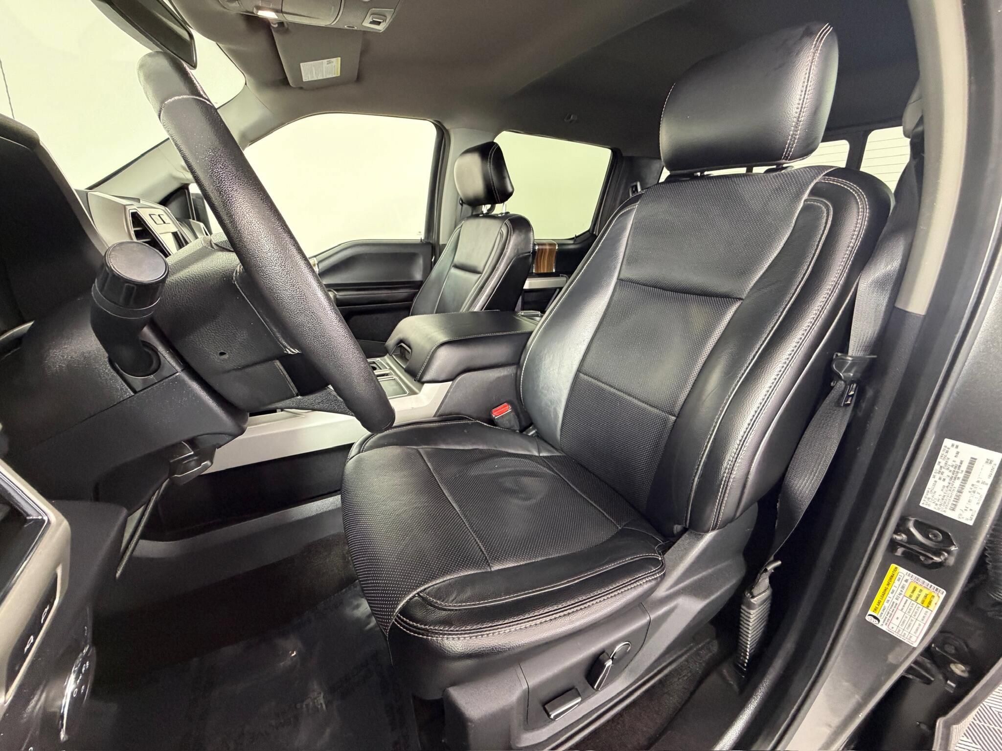 Used 2017 Ford F150 Lariat w/ Equipment Group 501A Mid AWD/4WD image 29