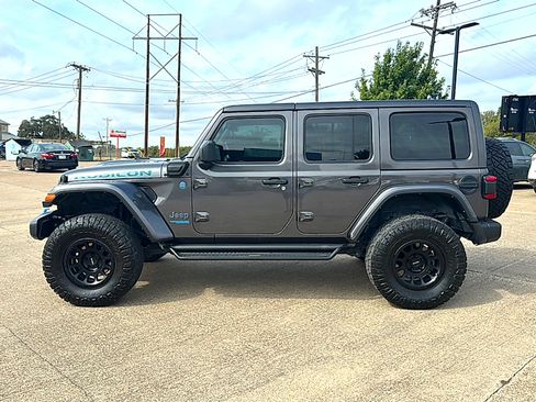 Used 2022 Jeep Wrangler Unlimited Rubicon 4xe w/ Cold Weather Group AWD/4WD image 5