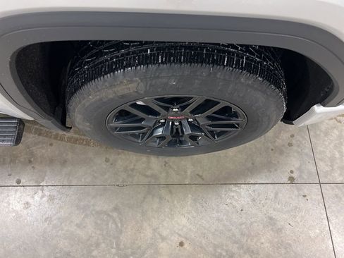 Used 2021 GMC Sierra 1500 Elevation w/ X31 Off-Road Package image 21