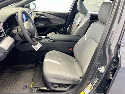 Certified 2025 Toyota Camry SE image 12