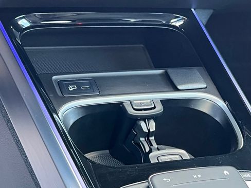 Certified 2022 Mercedes-Benz GLB 250 4MATIC image 26
