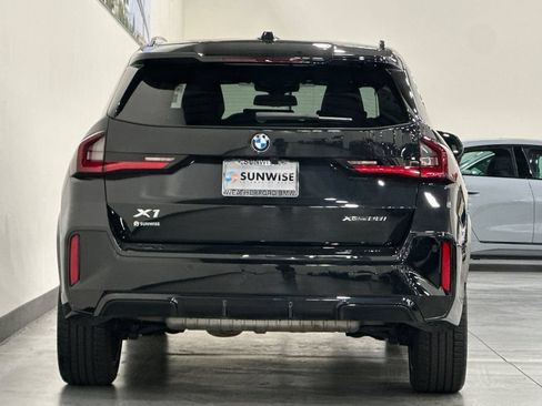 Used 2023 BMW X1 xDrive28i w/ M Sport Package AWD/4WD image 5