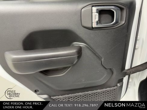 Used 2019 Jeep Wrangler Unlimited Sport S AWD/4WD image 35