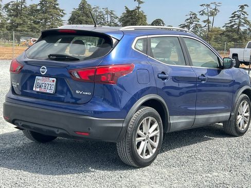 Used 2019 Nissan Rogue Sport SV AWD/4WD image 3