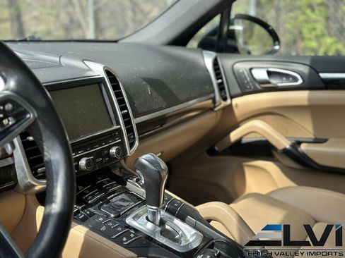 Used 2016 Porsche Cayenne image 13