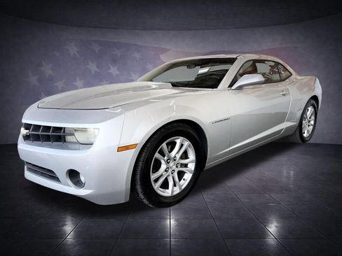 Used 2013 Chevrolet Camaro LT image 4