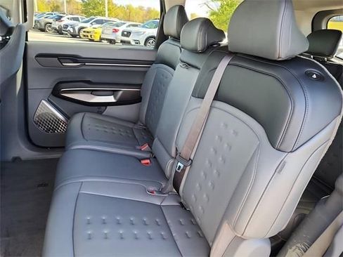 New 2026 Kia EV9 Wind image 15