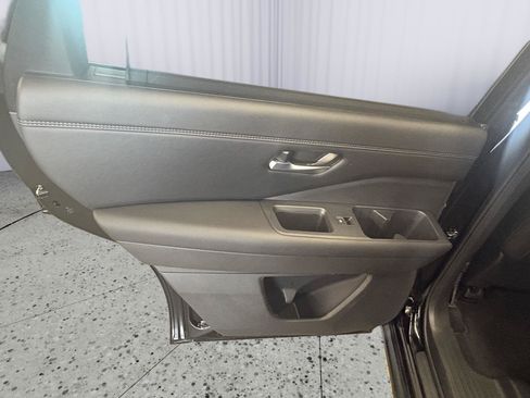 Used 2025 Nissan Pathfinder Platinum w/ Cargo Package AWD/4WD image 24