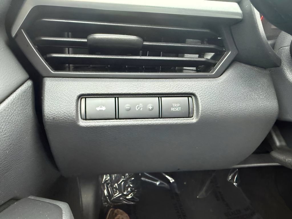 Used 2025 Nissan Altima 2.5 S FWD image 10