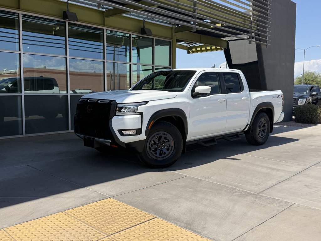 Used 2025 Nissan Frontier Pro-X w/ Pro Convenience Package RWD image 1