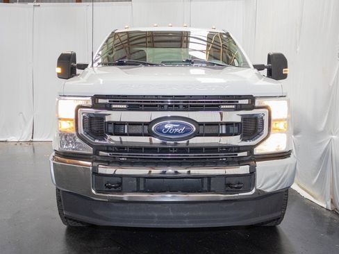 Used 2022 Ford F250 XL w/ STX Appearance Package image 2