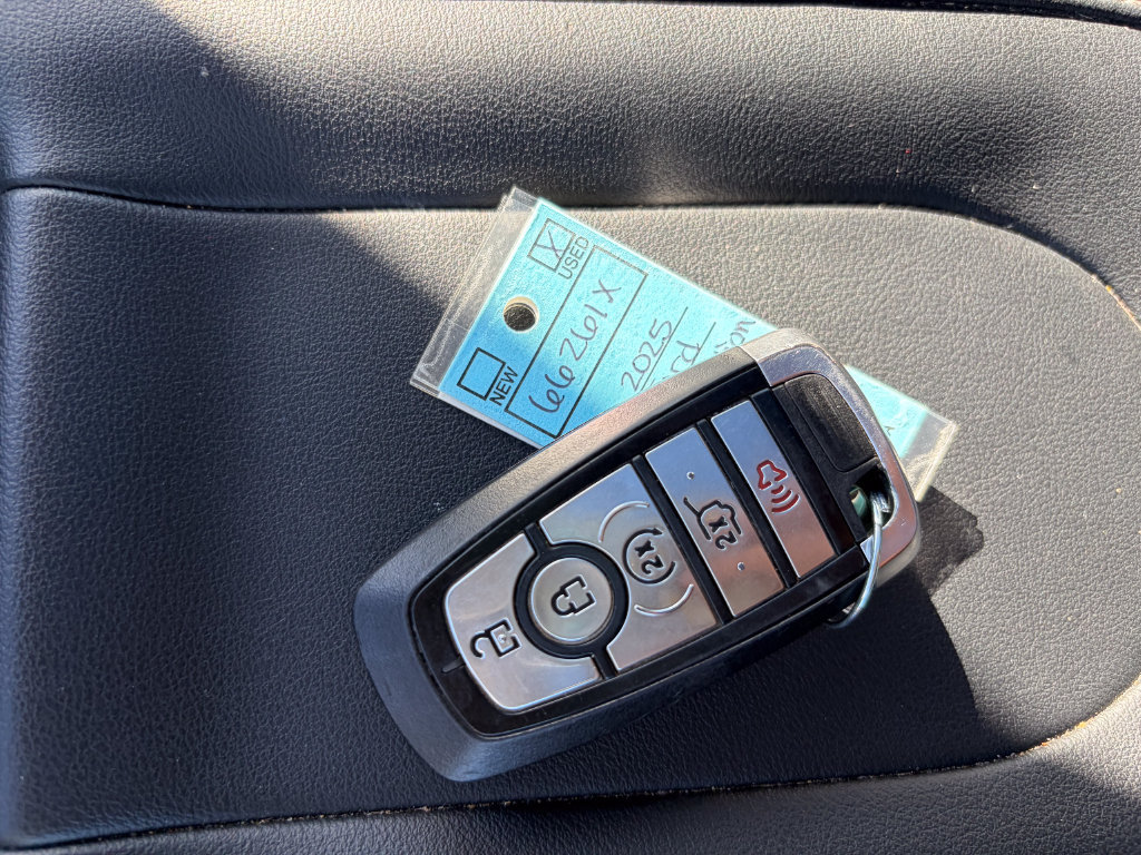 Used 2025 Ford Expedition Max Platinum AWD/4WD image 34