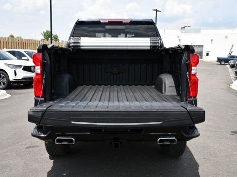 Used 2024 Chevrolet Silverado 1500 LT Trail Boss w/ Convenience Package II AWD/4WD image 34