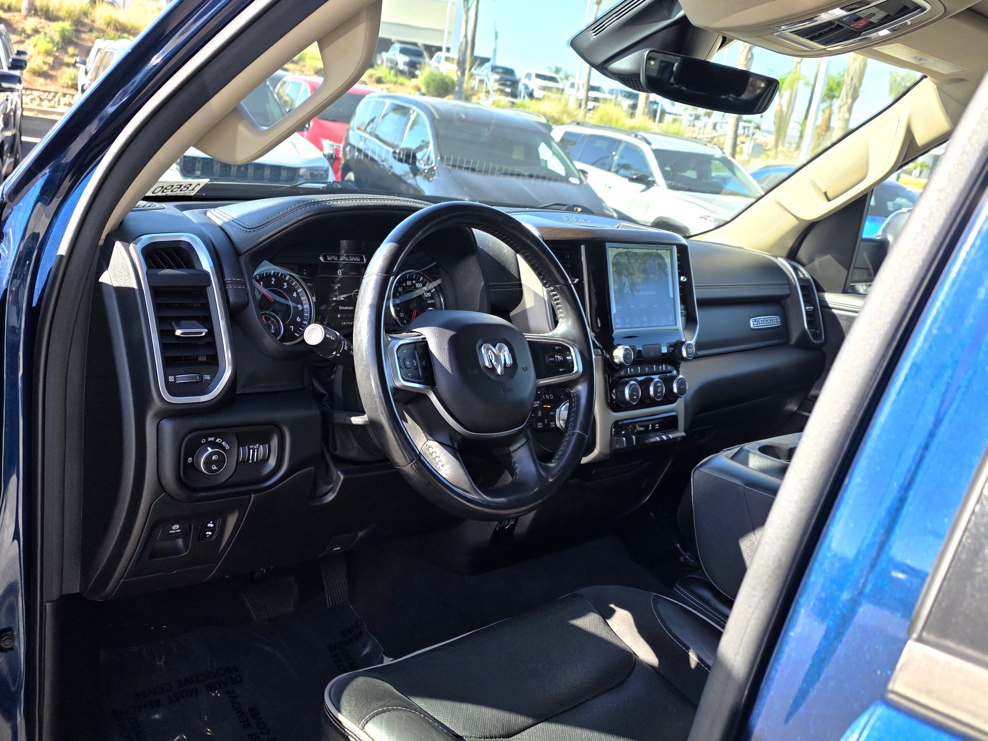 Used 2021 RAM 1500 Laramie AWD/4WD image 10