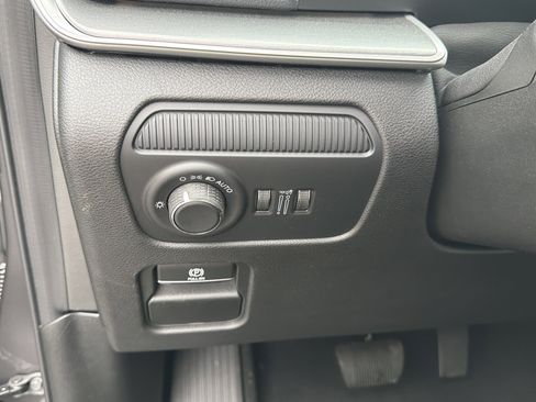 New 2026 Jeep Grand Wagoneer L 2WD w/ Premium Group I image 38