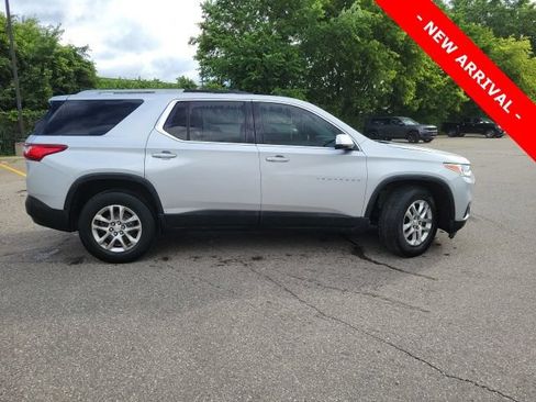 Used 2018 Chevrolet Traverse LT AWD/4WD image 2
