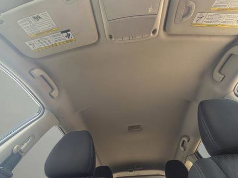 Used 2020 Nissan Rogue SV image 44